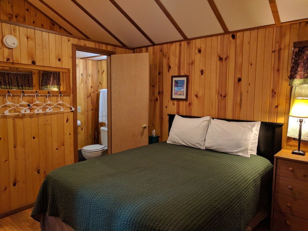 Emerald Forest Cabins Trinidad Bagian luar foto